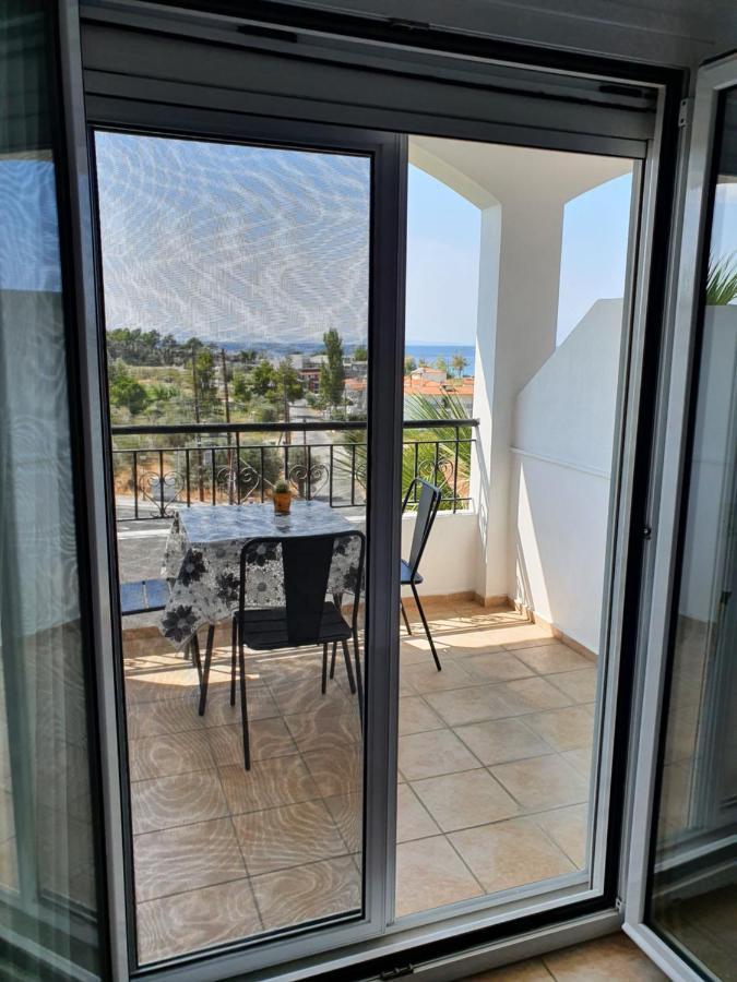 Hotel Pefko Neos Marmaras Luaran gambar