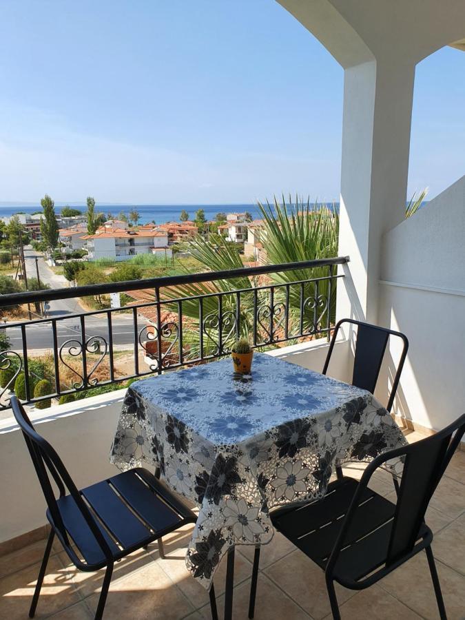 Hotel Pefko Neos Marmaras Luaran gambar